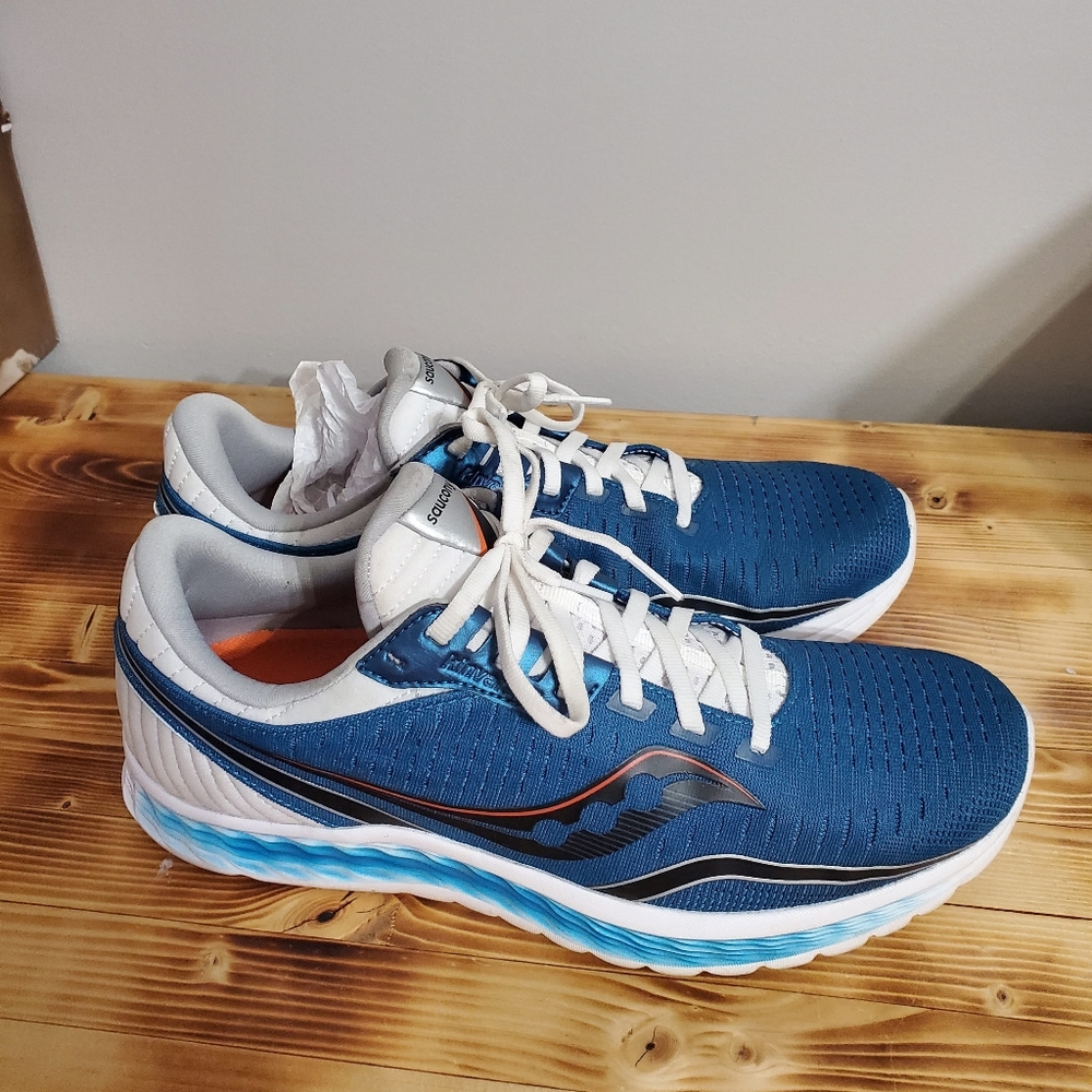 Men's Saucony Kinvara 11 Running Shoes